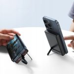 Joyroom Jr-pbm01 20w Wireless Power Bank 10000mah With Built-in Cable&kickstand Black - Image 2